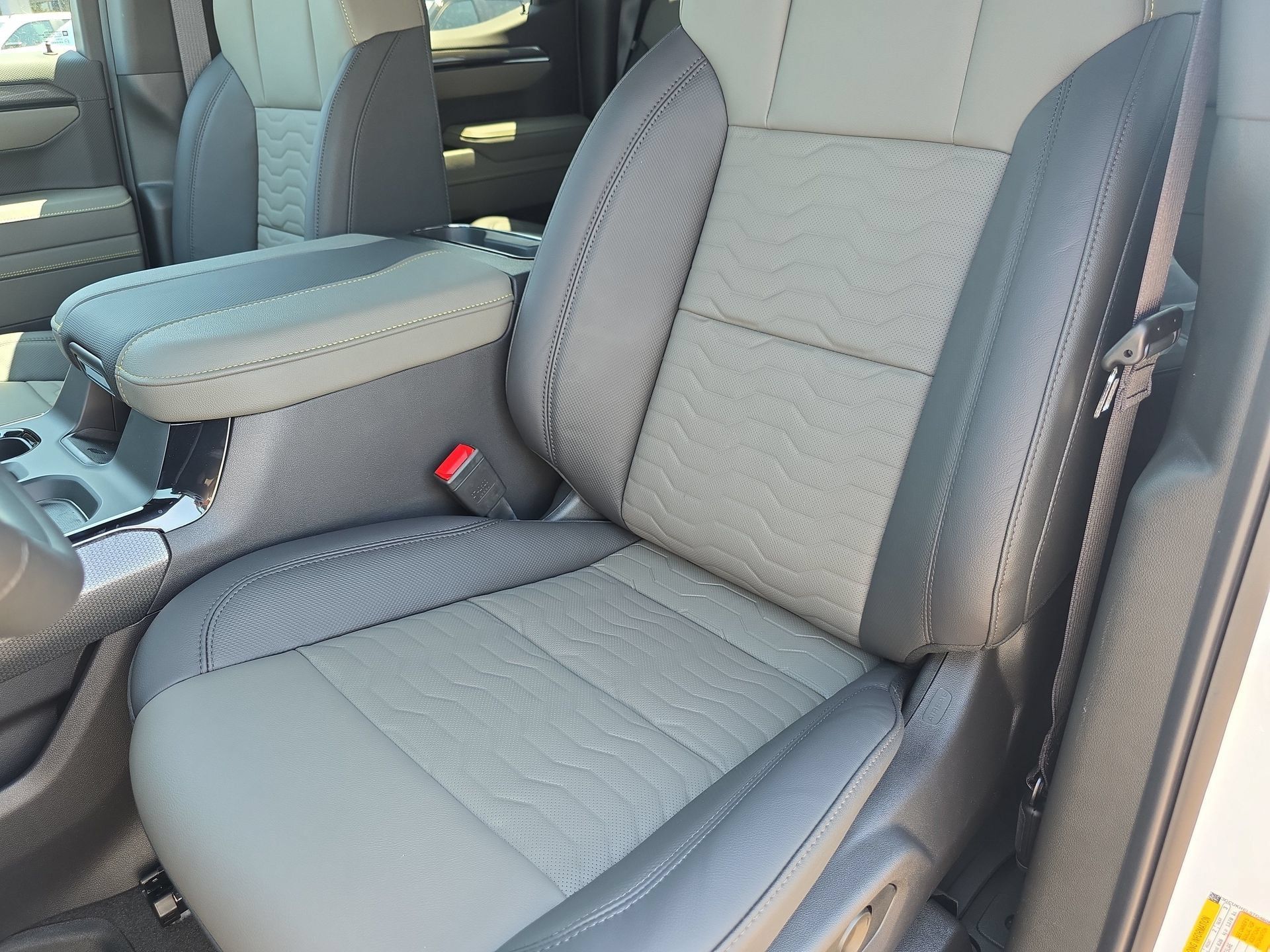 New 2026 Chevrolet Silverado 1500 ZR2 AWD/4WD image 11