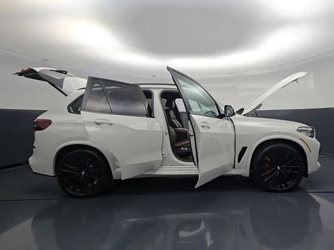 Used 2023 BMW X5 M50i w/ Climate Comfort Package AWD/4WD image 24