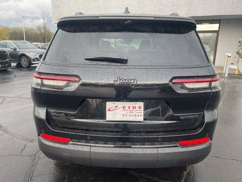 Used 2025 Jeep Grand Cherokee L Limited w/ Luxury Tech Group II AWD/4WD image 8