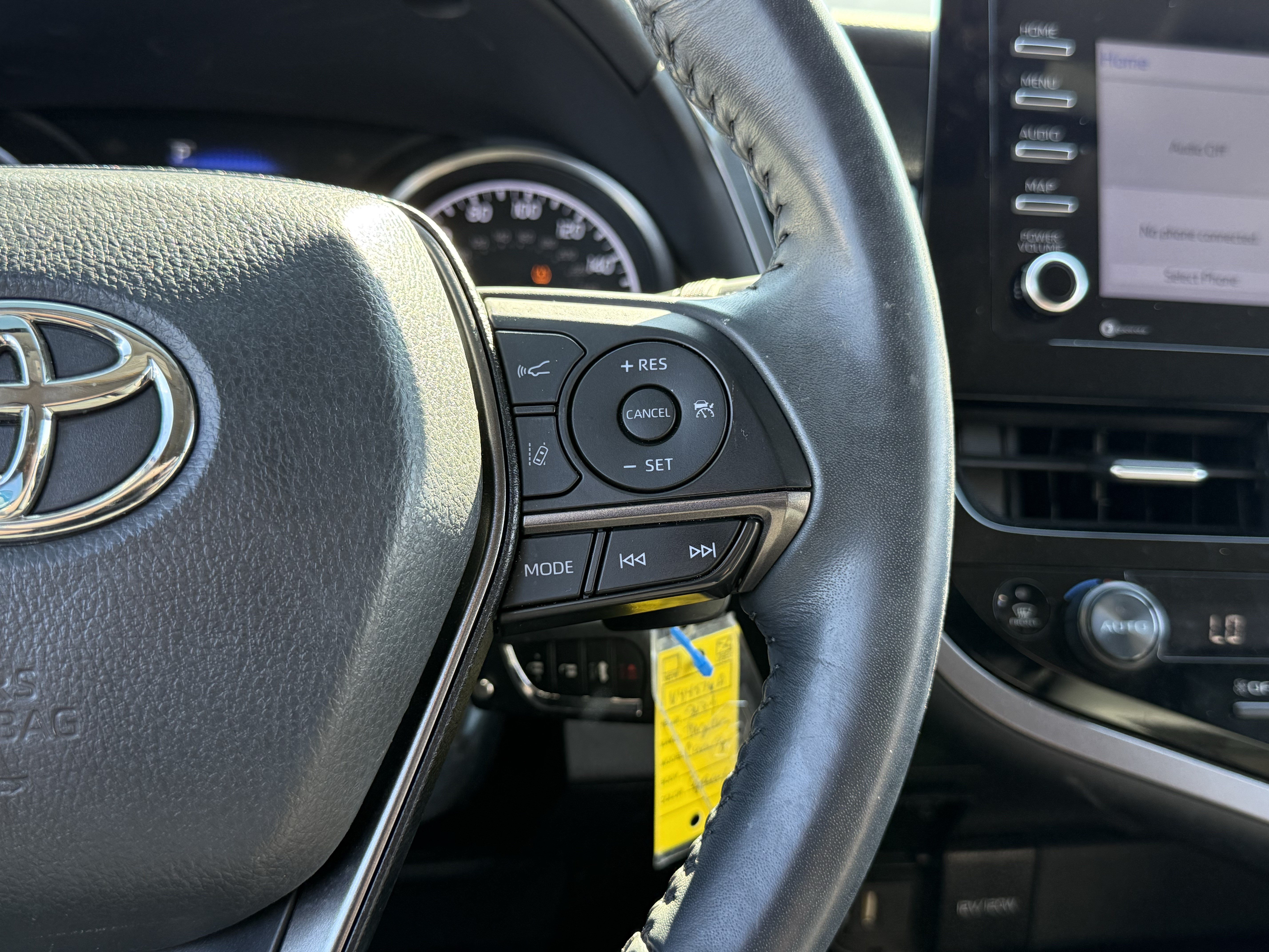 Used 2024 Toyota Camry SE FWD image 18
