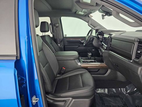 Used 2024 Chevrolet Silverado 1500 LT Trail Boss w/ LT Trail Boss Premium Package image 10