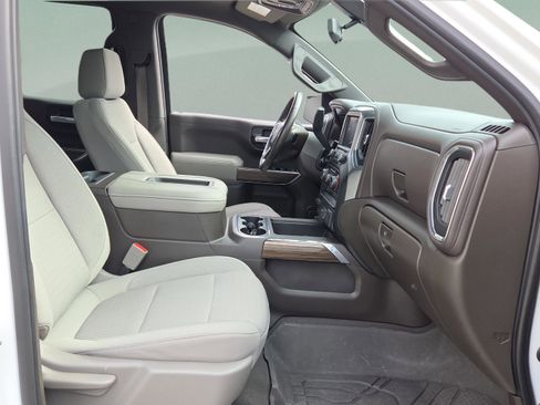 Used 2019 Chevrolet Silverado 1500 RST w/ All-Star Edition image 17