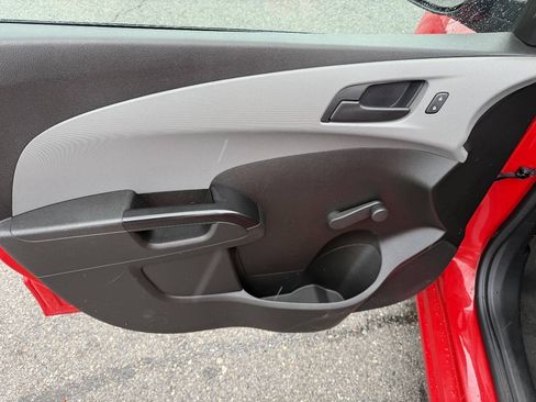 Used 2020 Chevrolet Sonic LT FWD image 9