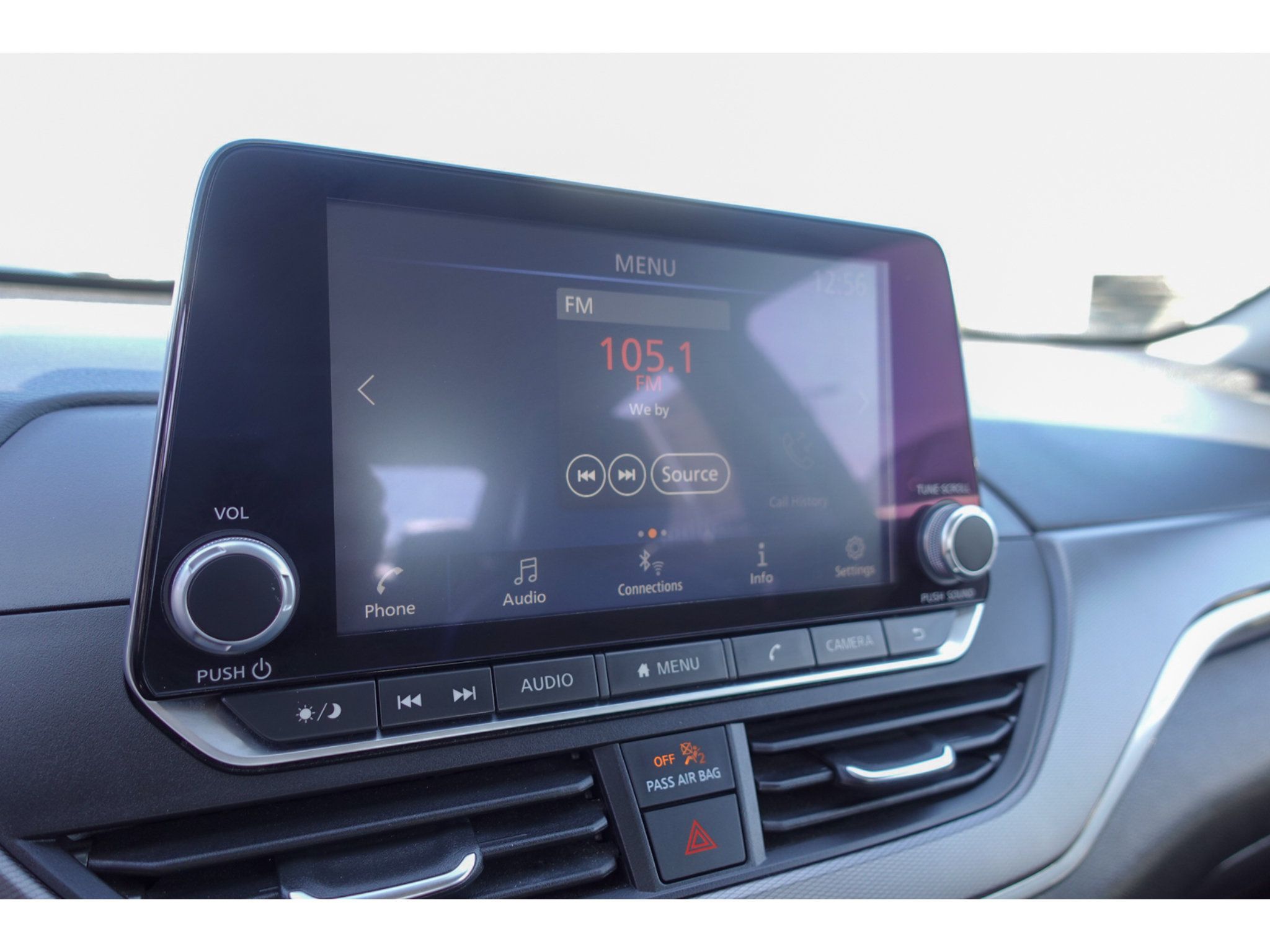 Used 2025 Nissan Altima 2.5 SR FWD image 17