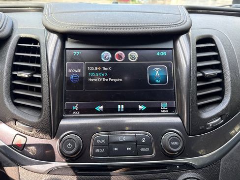 Used 2014 Chevrolet Impala LT w/ Convenience Package image 5