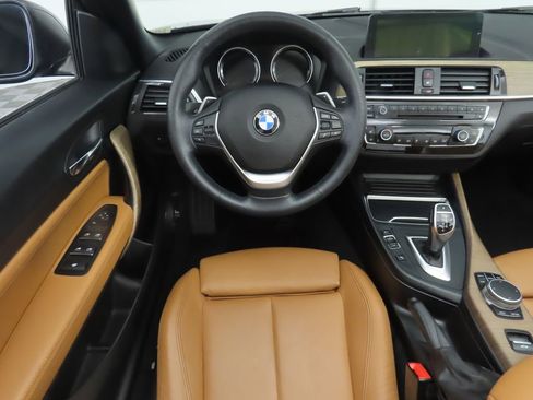 Used 2018 BMW 230i Convertible image 18