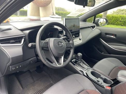 Used 2025 Toyota Corolla SE w/ SE Premium Package FWD image 10