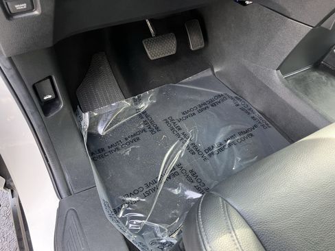 Certified 2025 Honda Odyssey EX-L image 18