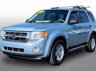 Used 2008 Ford Escape 2WD Hybrid video 1