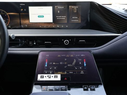 New 2026 INFINITI QX80 4WD image 13