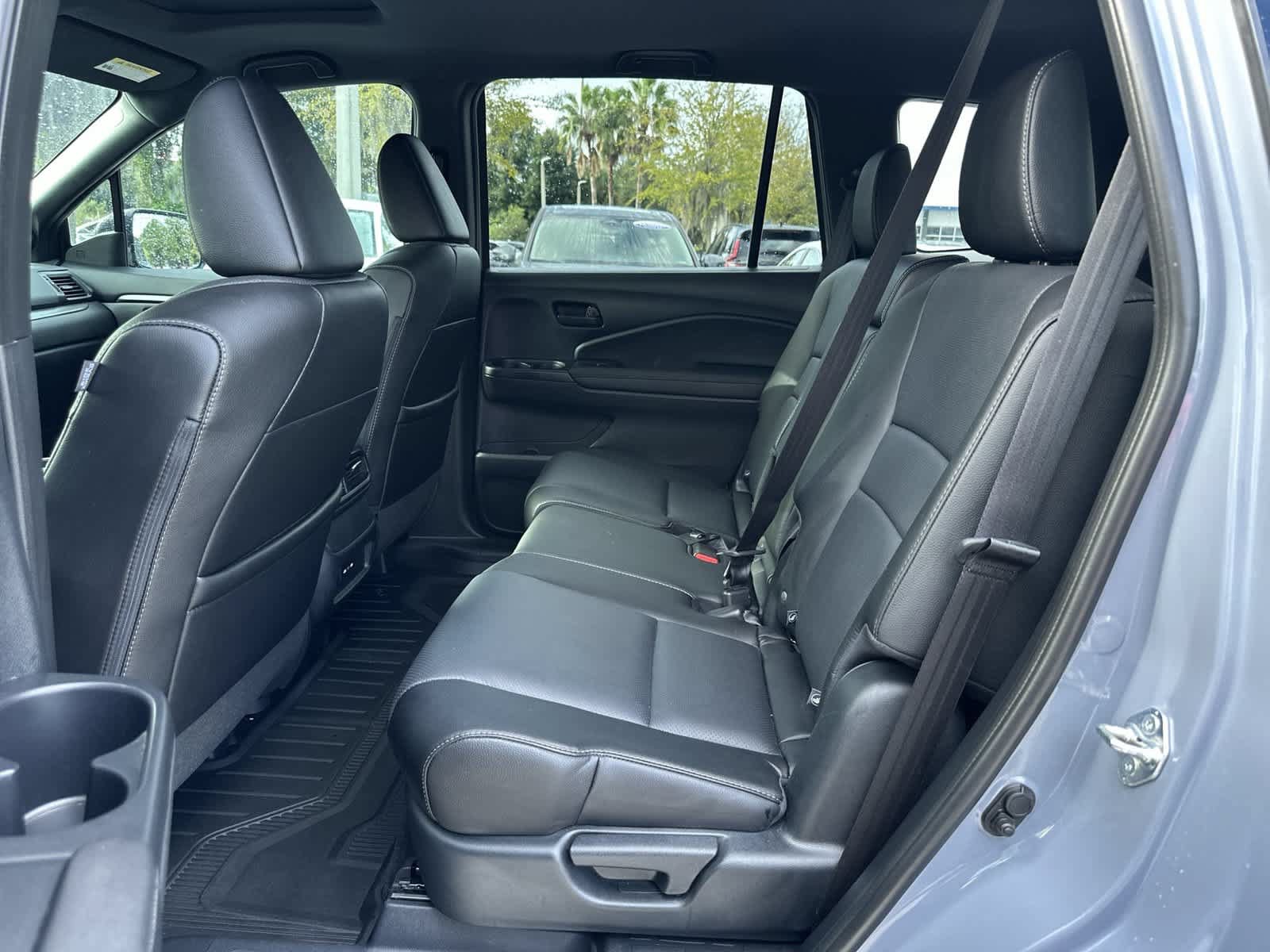 Used 2025 Honda Passport EX-L image 15
