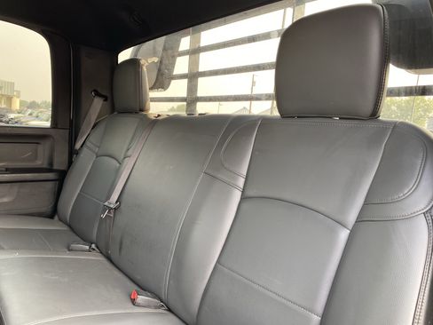 Used 2022 RAM 3500 Tradesman w/ Chrome Appearance Group AWD/4WD image 21