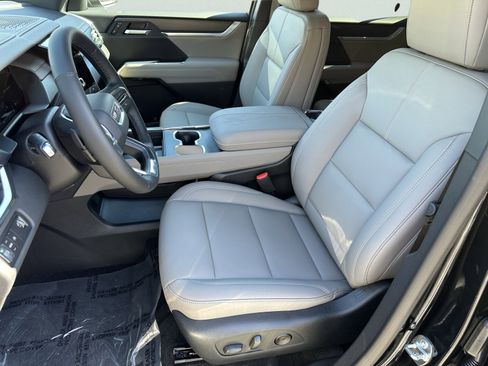 New 2026 GMC Acadia Elevation w/ Elevation Premium Package FWD image 21