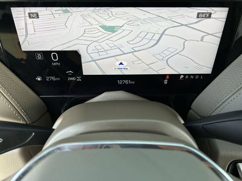 Used 2025 GMC Yukon XL Denali image 11