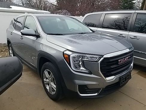 Certified 2024 GMC Terrain SLE image 1
