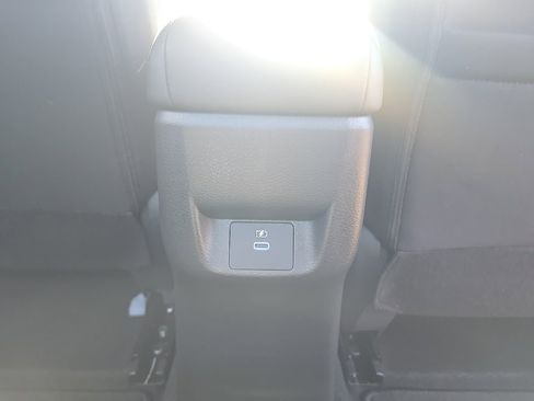 New 2025 Nissan Versa SV image 24