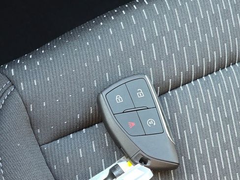 New 2026 Chevrolet Equinox LT image 25