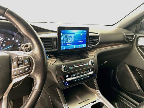 Used 2020 Ford Explorer Limited AWD/4WD image 26