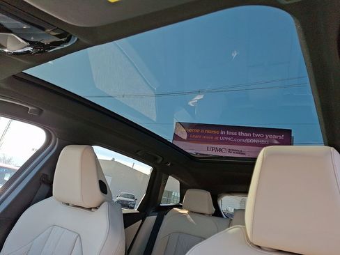 New 2026 BMW X3 xDrive30 w/ Premium Package image 12