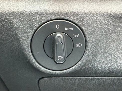 Used 2019 Volkswagen Jetta S w/ Driver Assistance Package image 25