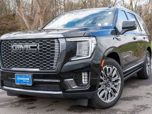 Used 2023 GMC Yukon Denali Ultimate image 2