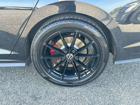 Used 2025 Volkswagen Jetta GLI Autobahn image 24