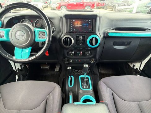 Used 2013 Jeep Wrangler Unlimited Sport AWD/4WD image 9