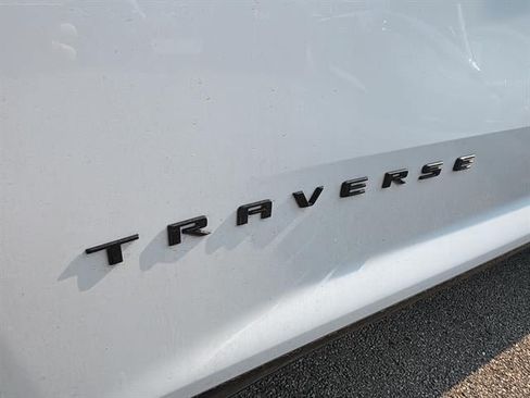 Used 2026 Chevrolet Traverse RS AWD/4WD image 14
