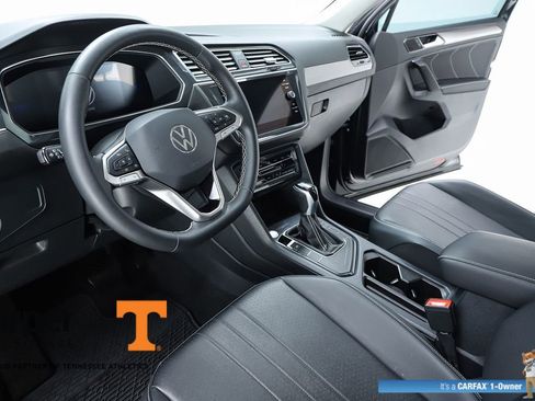 Used 2023 Volkswagen Tiguan SE image 58