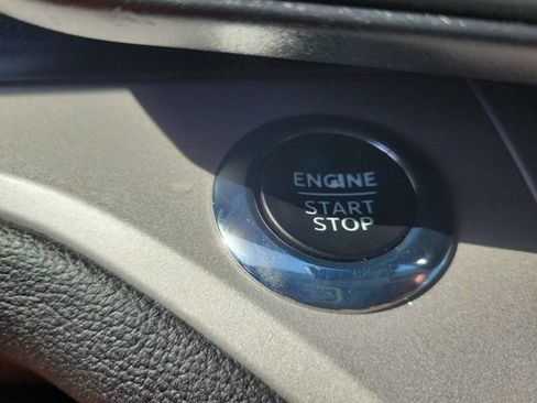 Certified 2023 Ford Explorer XLT RWD image 29