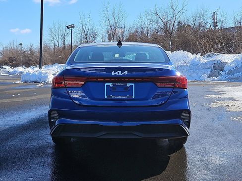 Used 2022 Kia Forte LXS image 5