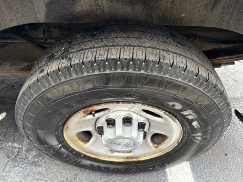 Used 2015 Chevrolet Express 2500 Extended image 12