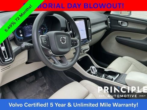 Used 2023 Volvo XC40 B5 Plus w/ Driver Assist Package AWD/4WD image 29