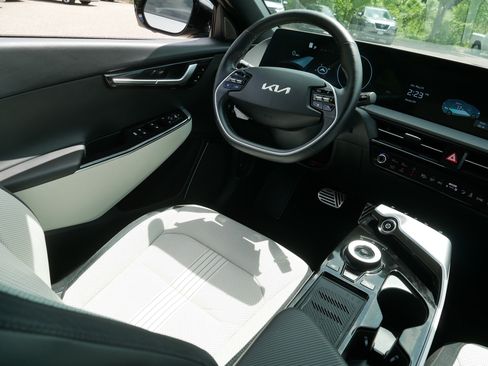 Certified 2024 Kia EV6 GT-Line w/ GT-Line White Seat Package AWD/4WD image 9