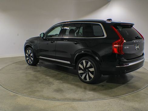 Used 2025 Volvo XC90 T8 Plus w/ Protection Package AWD/4WD image 3