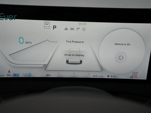 Used 2024 Kia EV6 Wind RWD image 7