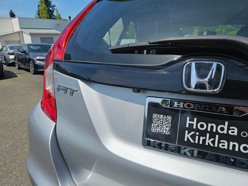 Used 2018 Honda Fit Sport image 14