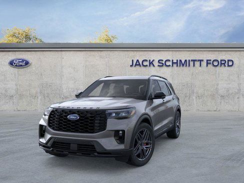 New 2026 Ford Explorer ST-Line w/ ST-Line Street Pack image 2