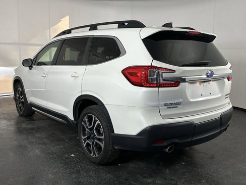Used 2023 Subaru Ascent Limited AWD/4WD image 6