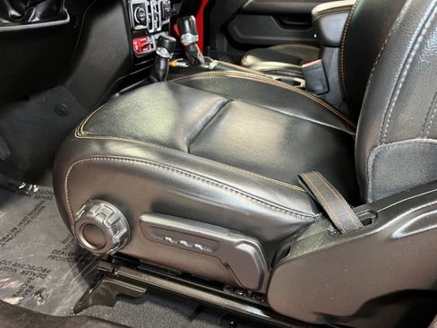 Certified 2022 Jeep Gladiator Mojave w/ LED Lighting Group image 23