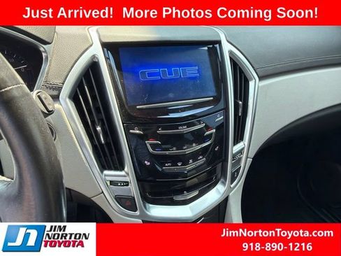 Used 2016 Cadillac SRX Luxury w/ Driver Assist Package FWD image 12