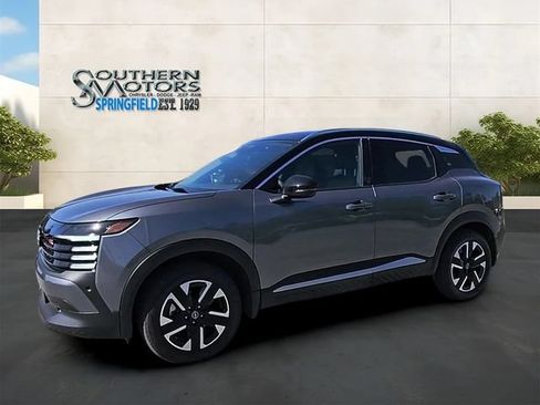 Used 2025 Nissan Kicks SR AWD/4WD image 39
