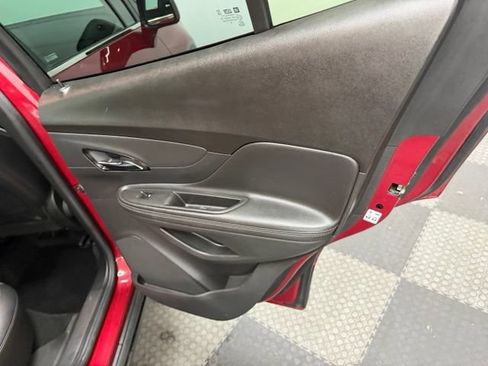 Used 2020 Buick Encore Preferred FWD image 43