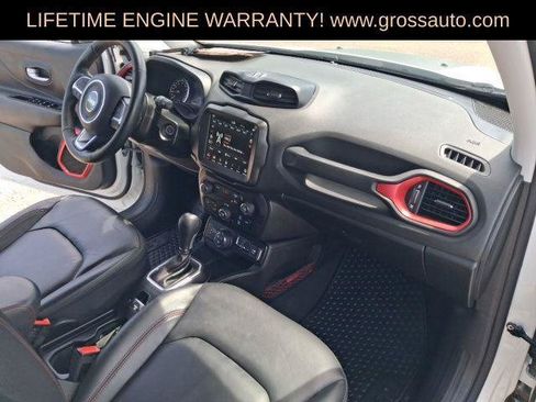 Certified 2023 Jeep Renegade Trailhawk w/ Trailhawk Elite Group AWD/4WD image 33