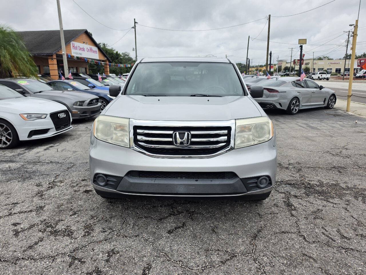 Used 2015 Honda Pilot LX image 2