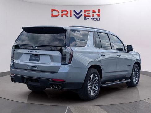 Used 2025 Chevrolet Tahoe Z71 w/ Z71 Off-Road Package image 5