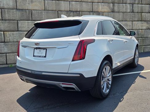 Used 2024 Cadillac XT5 Premium Luxury w/ Technology Package AWD/4WD image 5