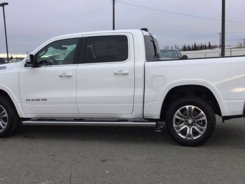 Used 2022 RAM 1500 Limited w/ Body Color Bumper Group AWD/4WD image 6