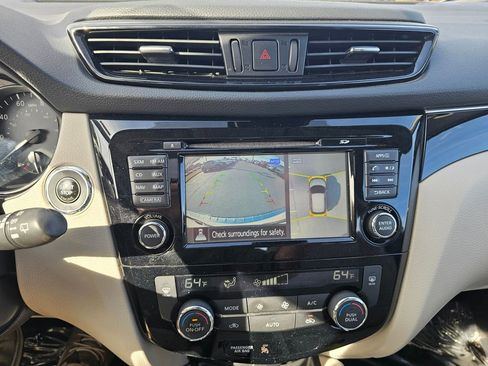 Used 2018 Nissan Rogue Sport SL w/ SL Premium Package image 22