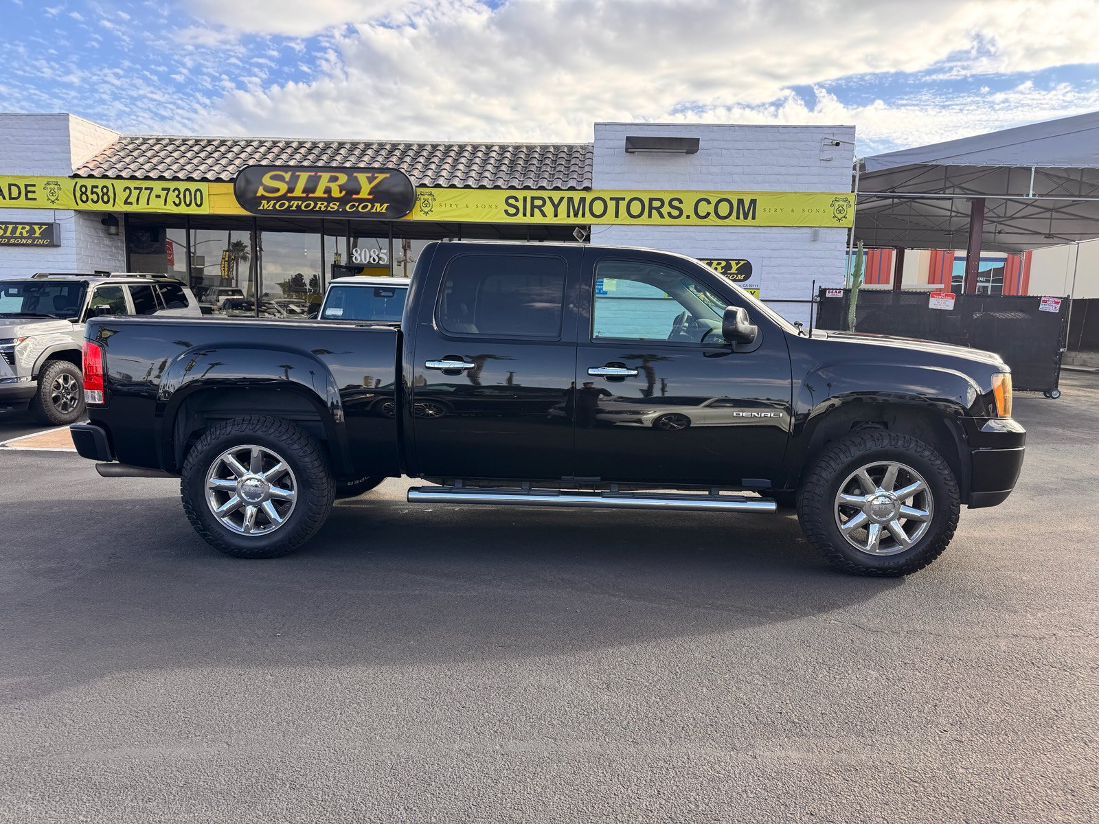 Used 2013 GMC Sierra 1500 Denali w/ LPO, On The Job Package AWD/4WD image 8
